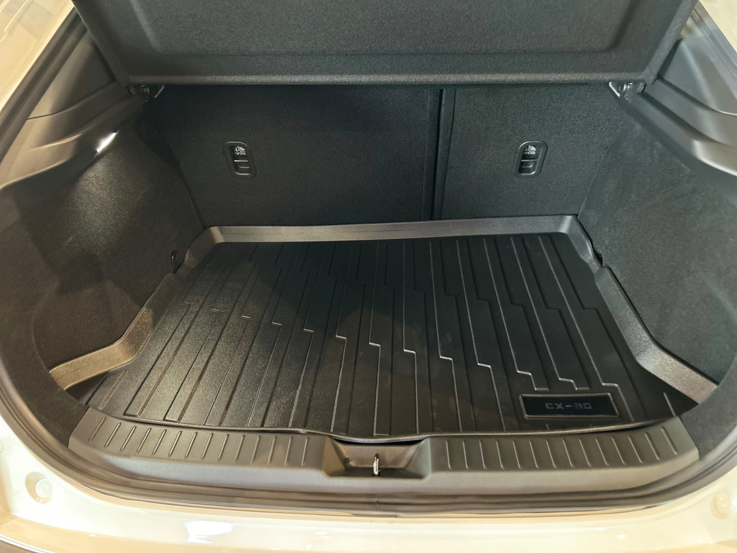 Alfombra de maletero CX-30