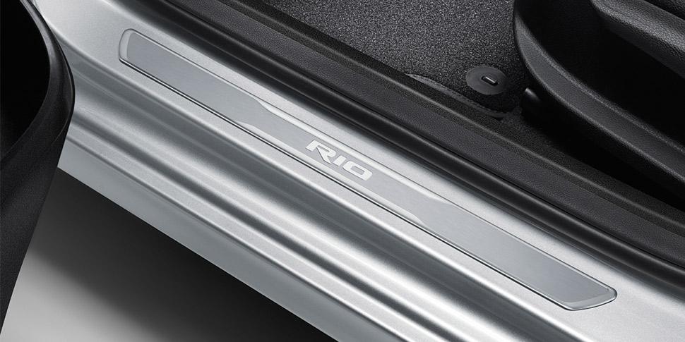 Moldura de estribo original para KIA RIO 2017